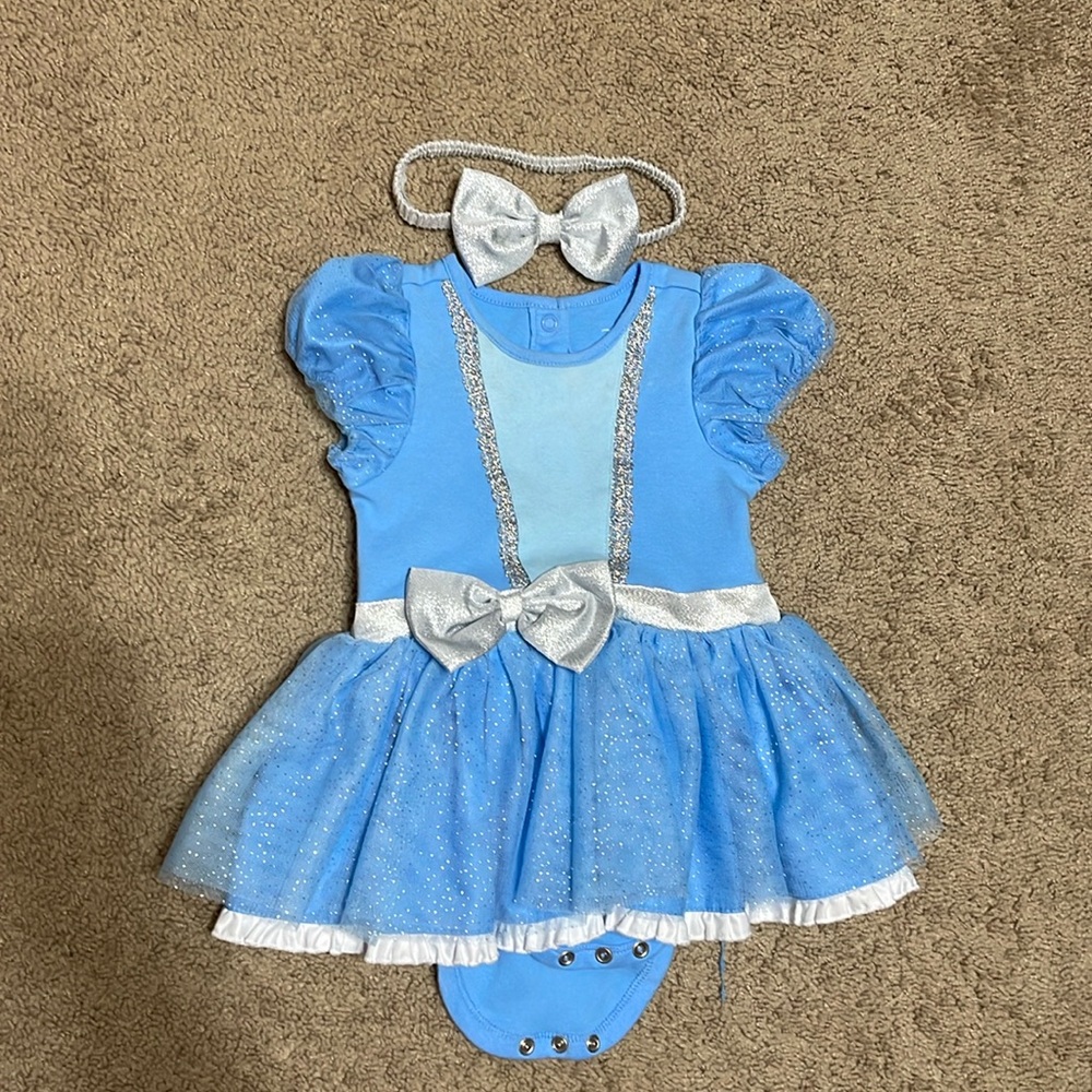 Disney Baby Cinderella costume, very gently used, 18-24 months.